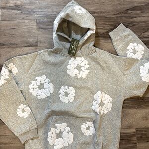 Gray Crewneck Sweater with White Floral Design